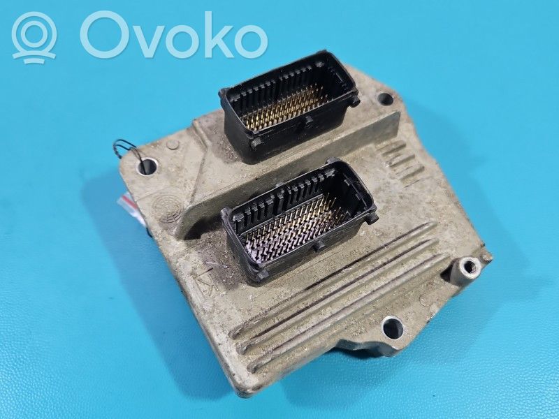Opel Vectra C Komputer / Sterownik ECU silnika