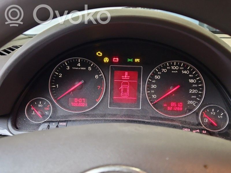 Audi A4 S4 B6 8E 8H Tachimetro (quadro strumenti)
