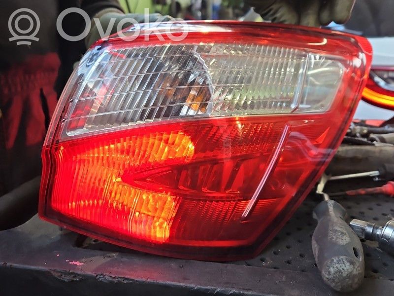 Nissan Qashqai Luci posteriori