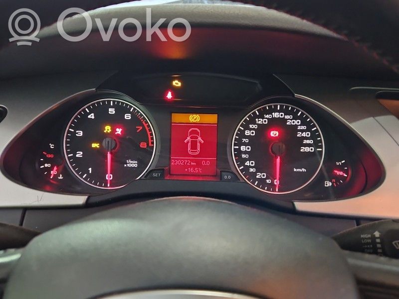 Audi A4 S4 B8 8K Nopeusmittari (mittaristo) 