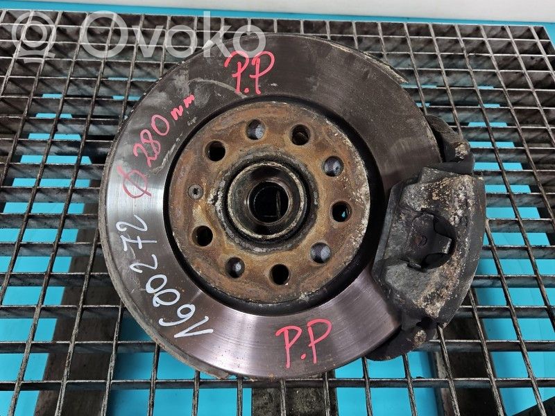 Volkswagen Caddy Achsschenkel vorne