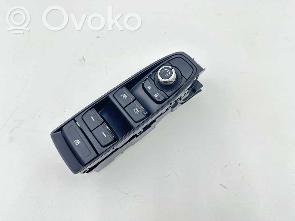 Subaru Outback (BT) Electric window control switch 