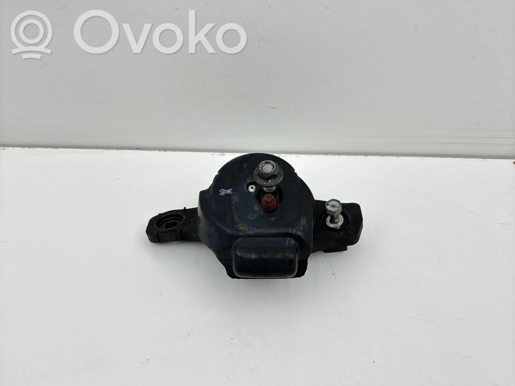 Subaru Outback (BT) Engine mount bracket 