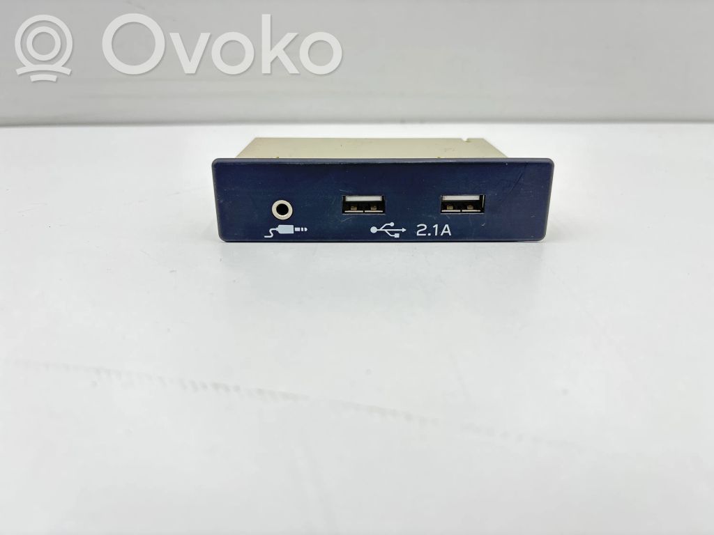Subaru Outback (BT) USB socket connector 
