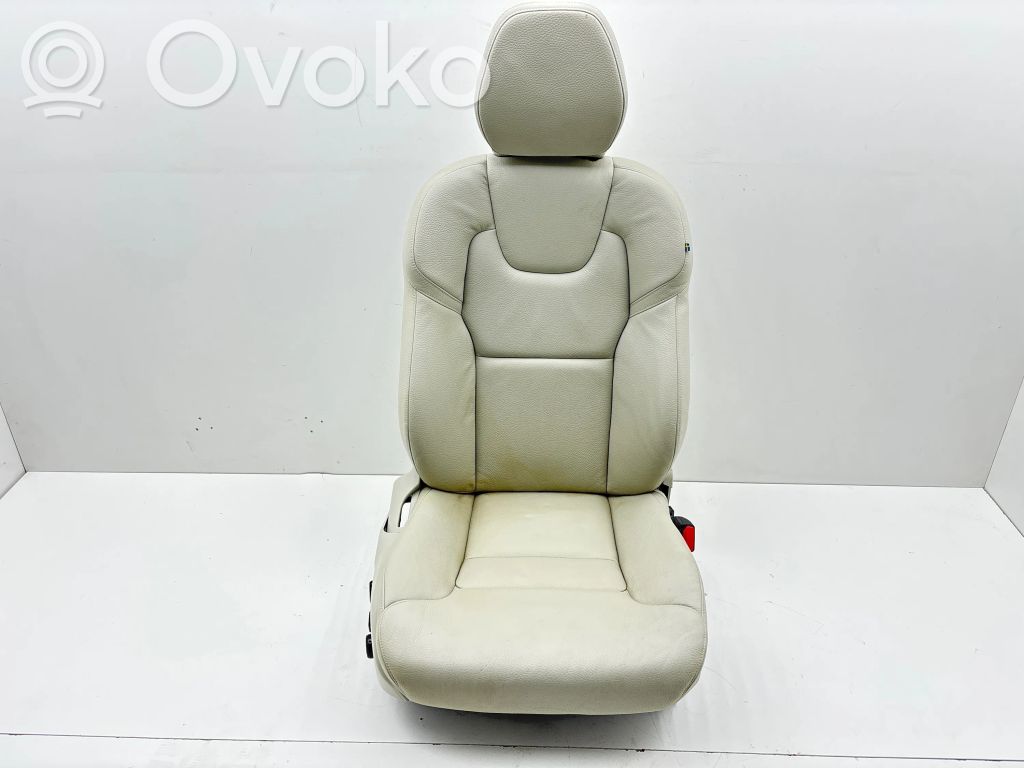 Volvo XC60 Fotel przedni pasażera 