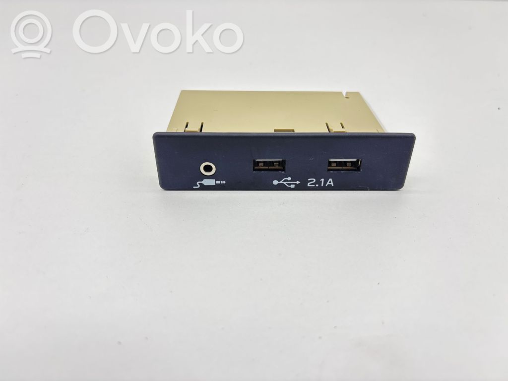 Subaru Outback (BT) USB socket connector 