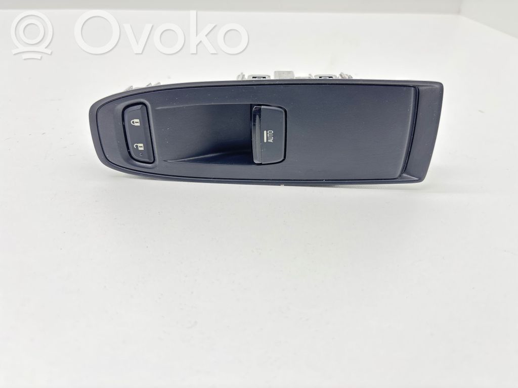 Subaru Outback (BT) Electric window control switch 