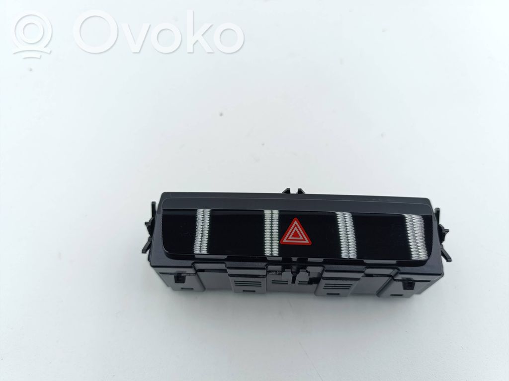 Audi Q4 Sportback e-tron Hazard light switch 