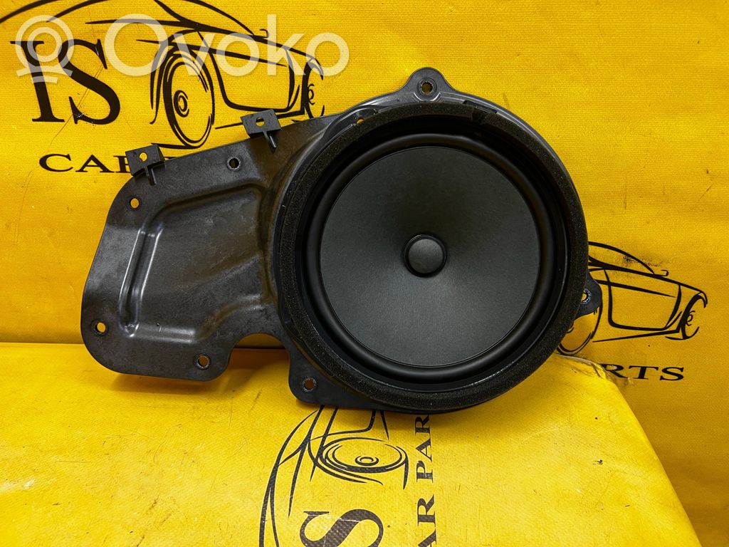 Subwoofer   4N0837103,8V0035415D