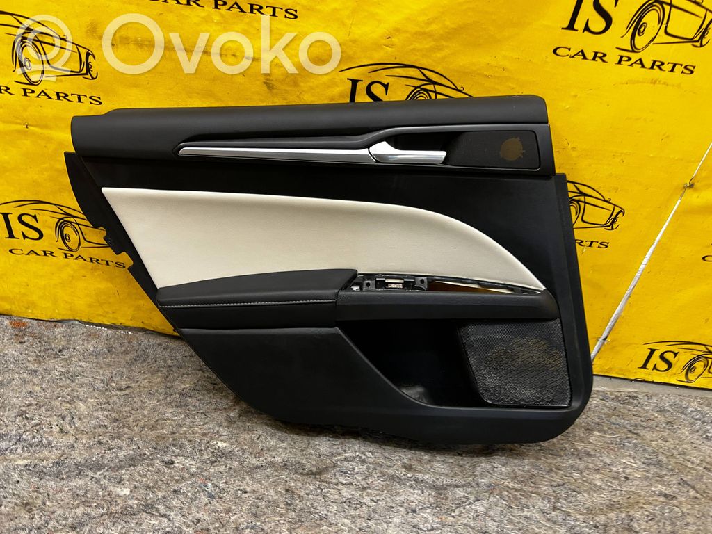 Boczki / Poszycie drzwi tylnych   DS73F27659DX1F7U,DS73F274W39DJ1GGS