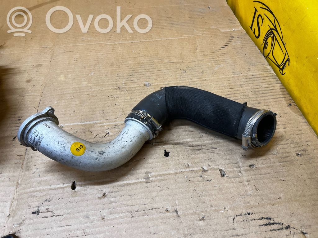 Audi SQ7 Furtun/conductă intercooler 