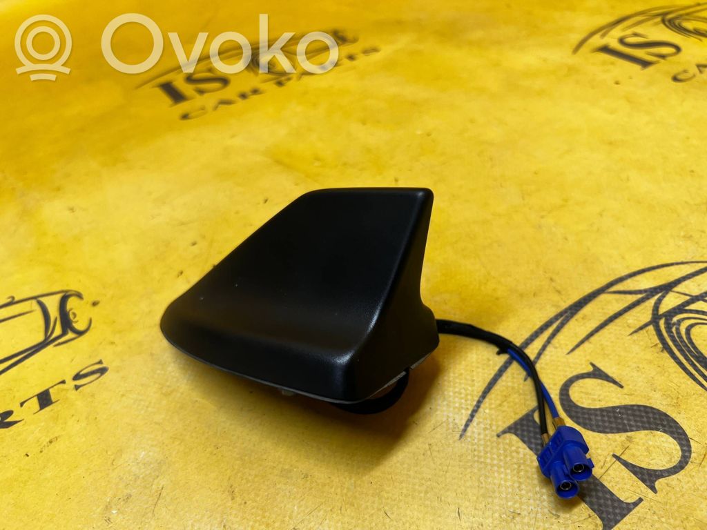 Ford Explorer VI GPS-pystyantenni 