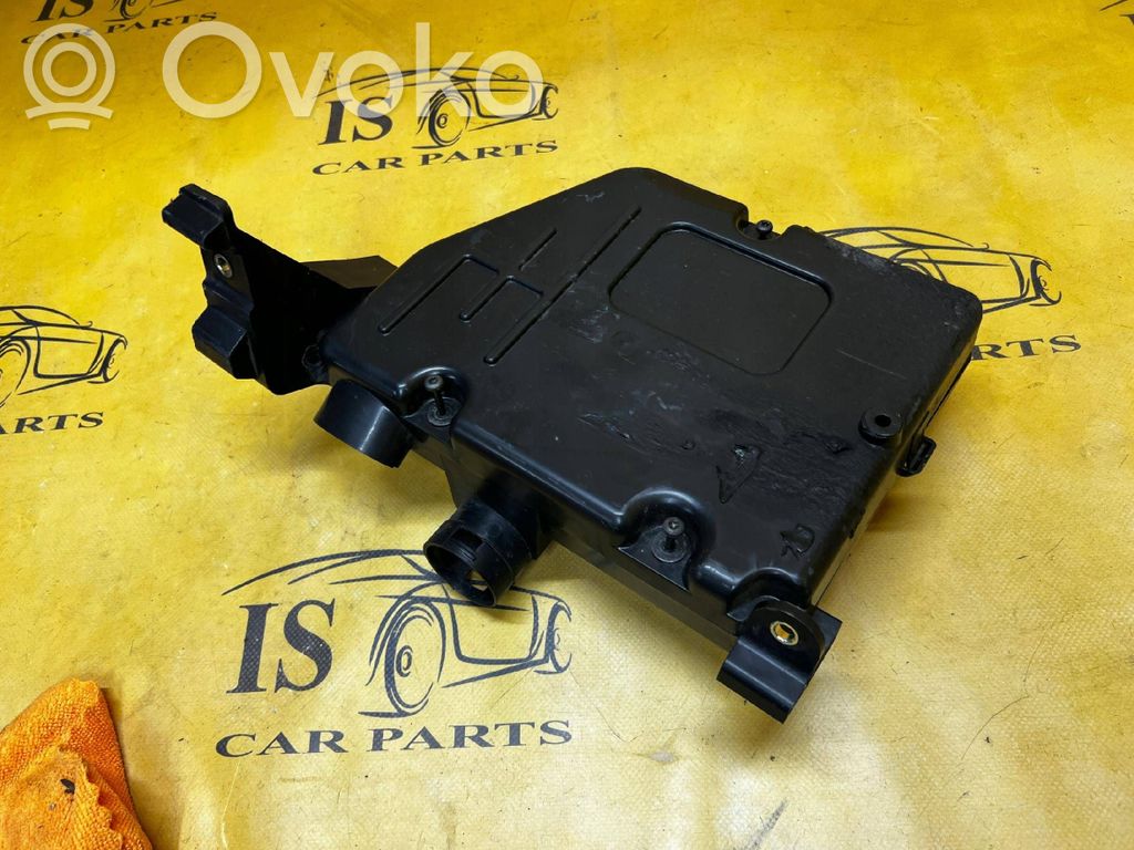 Volvo XC90 Engine control unit box 
