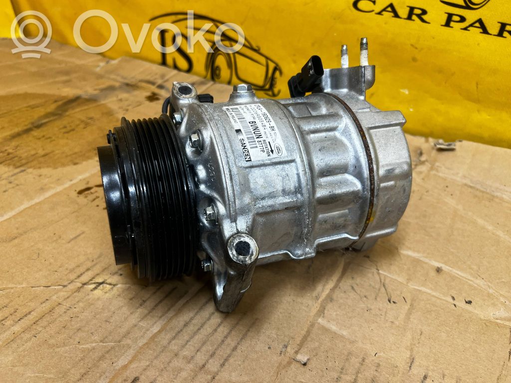 Jaguar F-Type Air conditioning (A/C) compressor (pump) 
