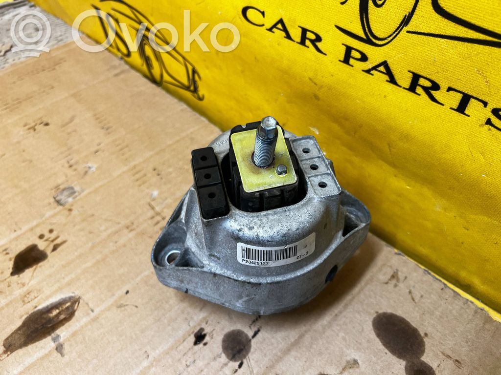 Engine mount bracket   P23425127,23425127