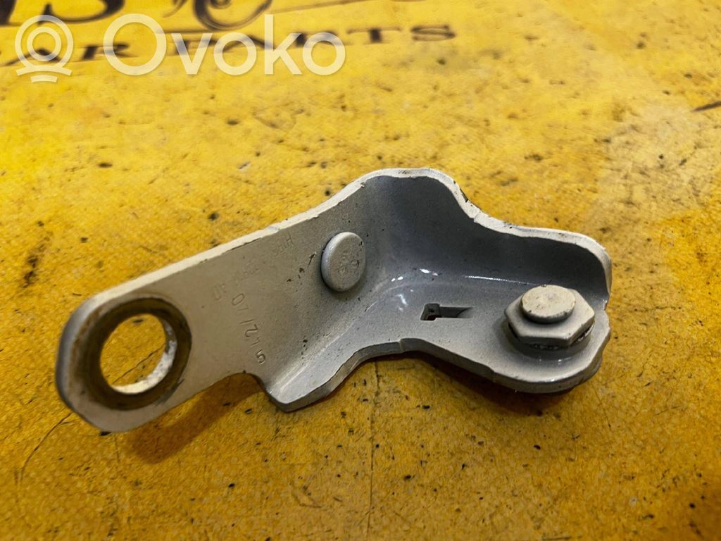 Ford Kuga III Front door lower hinge 