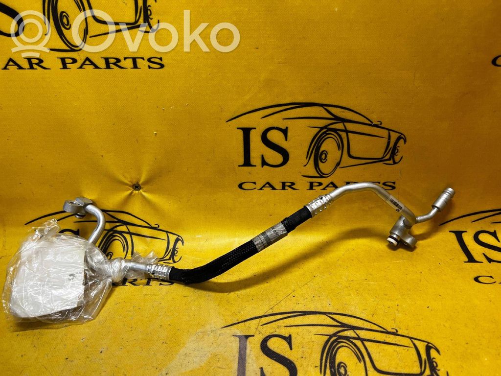 BMW 5 F10 F11 Ilmastointilaitteen putki (A/C) 