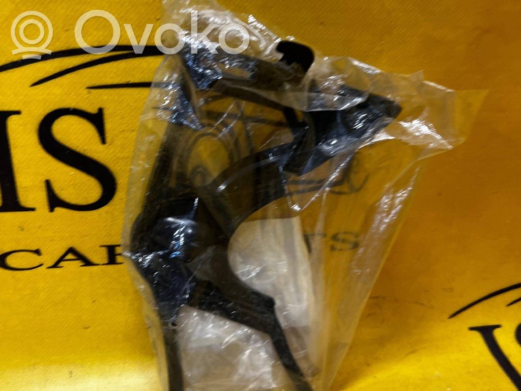 BMW 7 E65 E66 Front bumper mounting bracket 