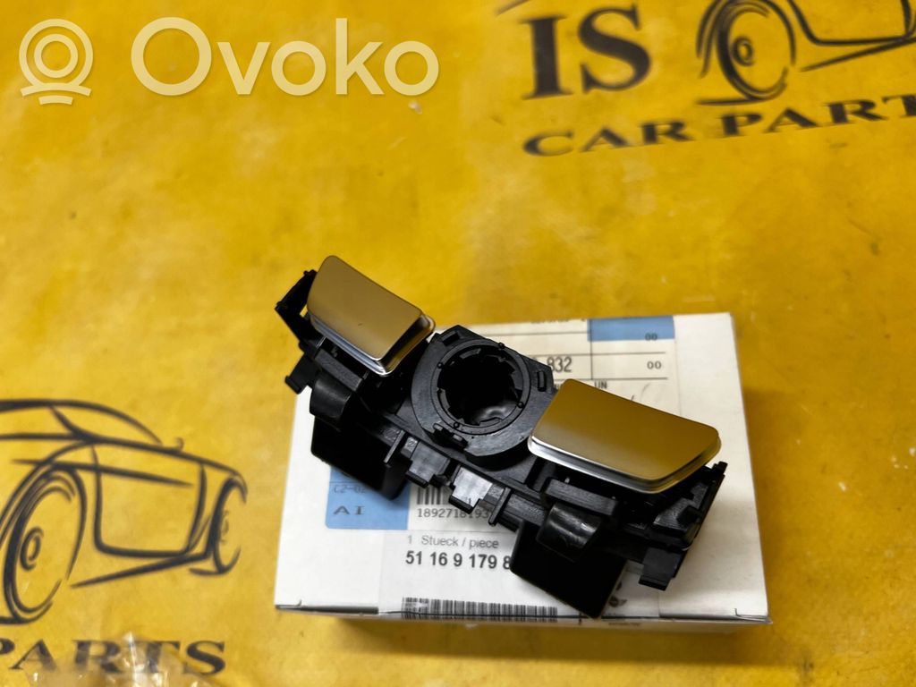 Zamek podłokietnika tunelu środkowego   51169179832,9179832