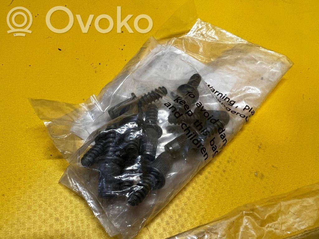 BMW 5 E60 E61 Muu ulkopuolen osa 