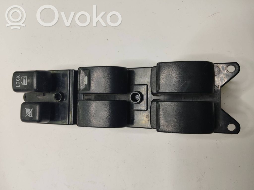 Przyciski szyb   8608A223,2332D6,C8DD658M