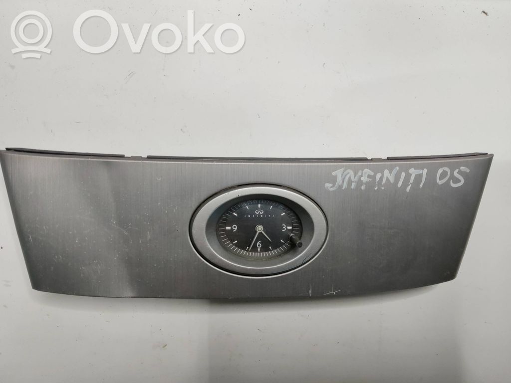 Infiniti FX Clock 
