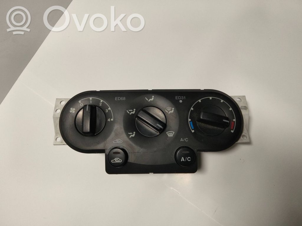 Ford Maverick Climate control unit 
