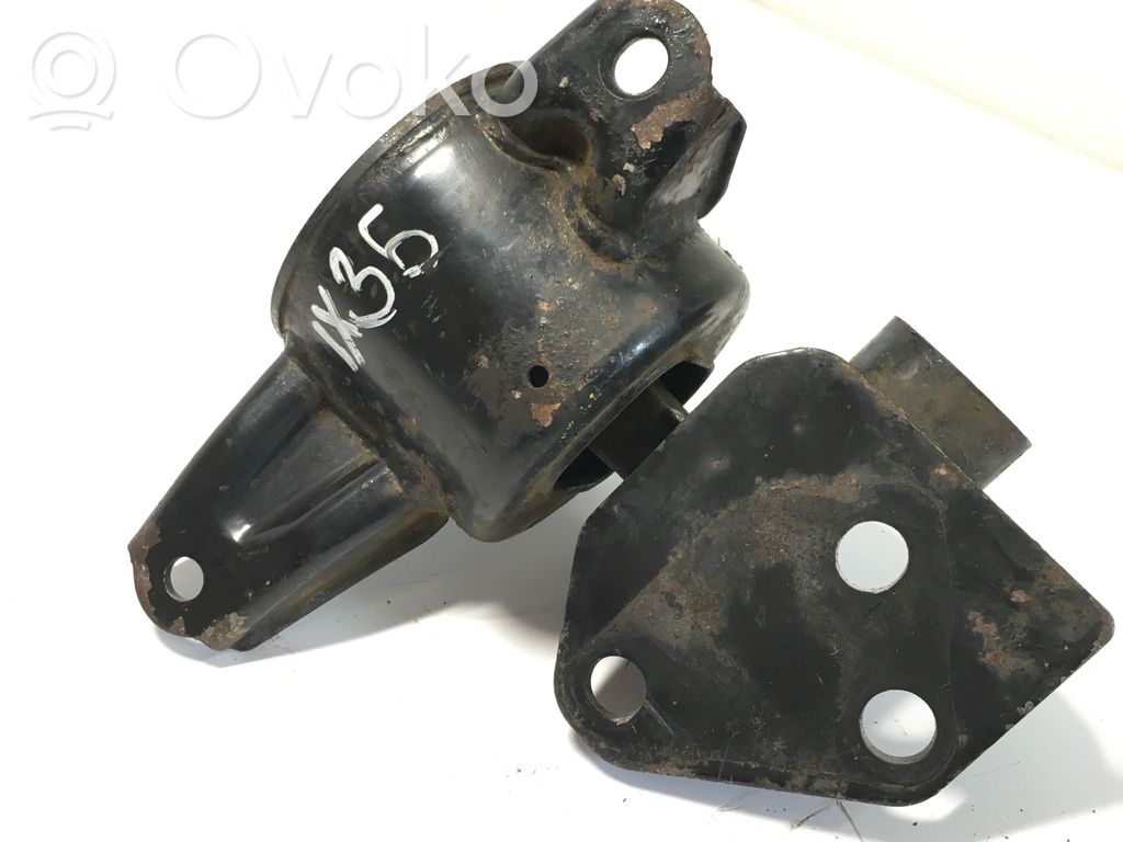 Hyundai ix35 Engine mount bracket 