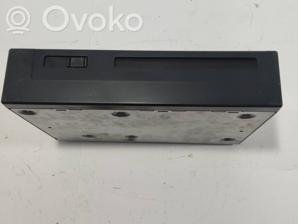 Toyota Land Cruiser (J120) Navigation unit CD/DVD player 