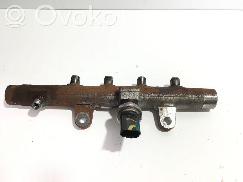 Dacia Duster Listwa wtryskowa 