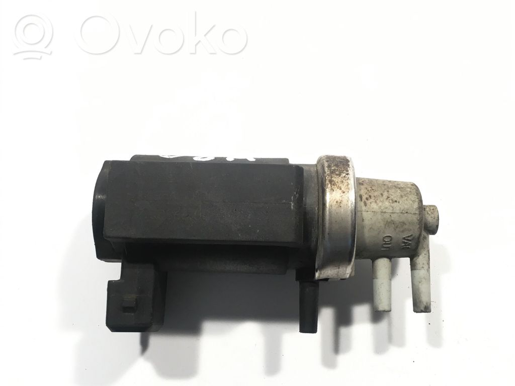 Nissan Navara D40 Zawór podciśnienia / Elektrozawór turbiny 