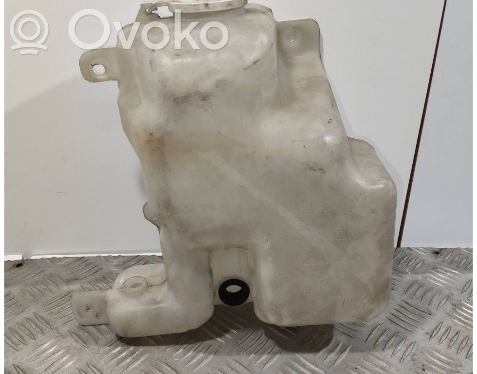 Land Rover Freelander 2 - LR2 Tuulilasinpesimen nestesäiliö 