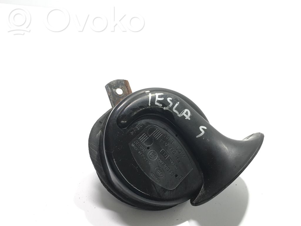 Tesla Model S Garso signalas 
