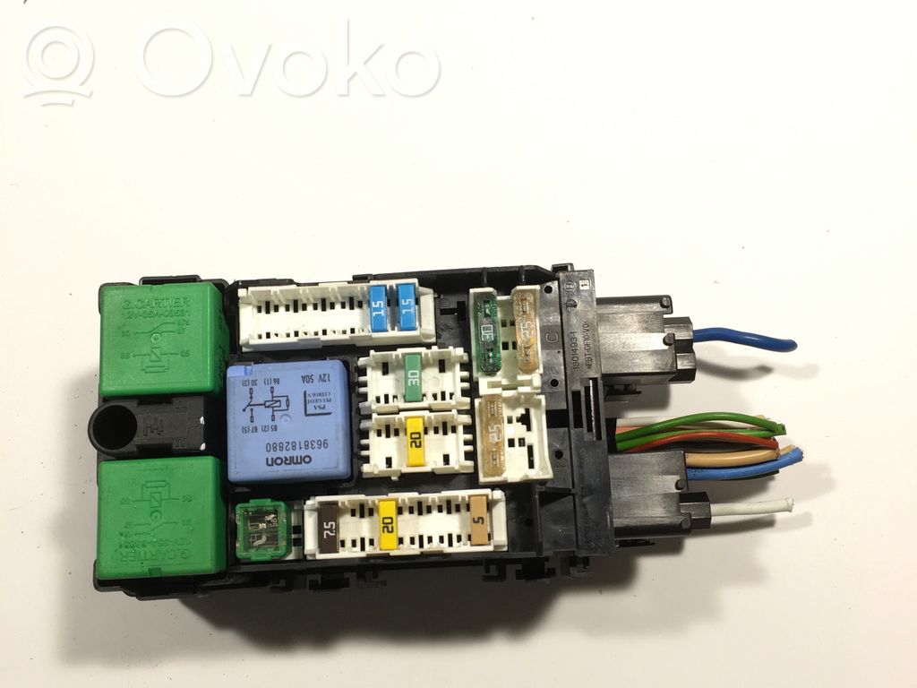 Módulo de fusible   87635E,965492680,201106272,018014781