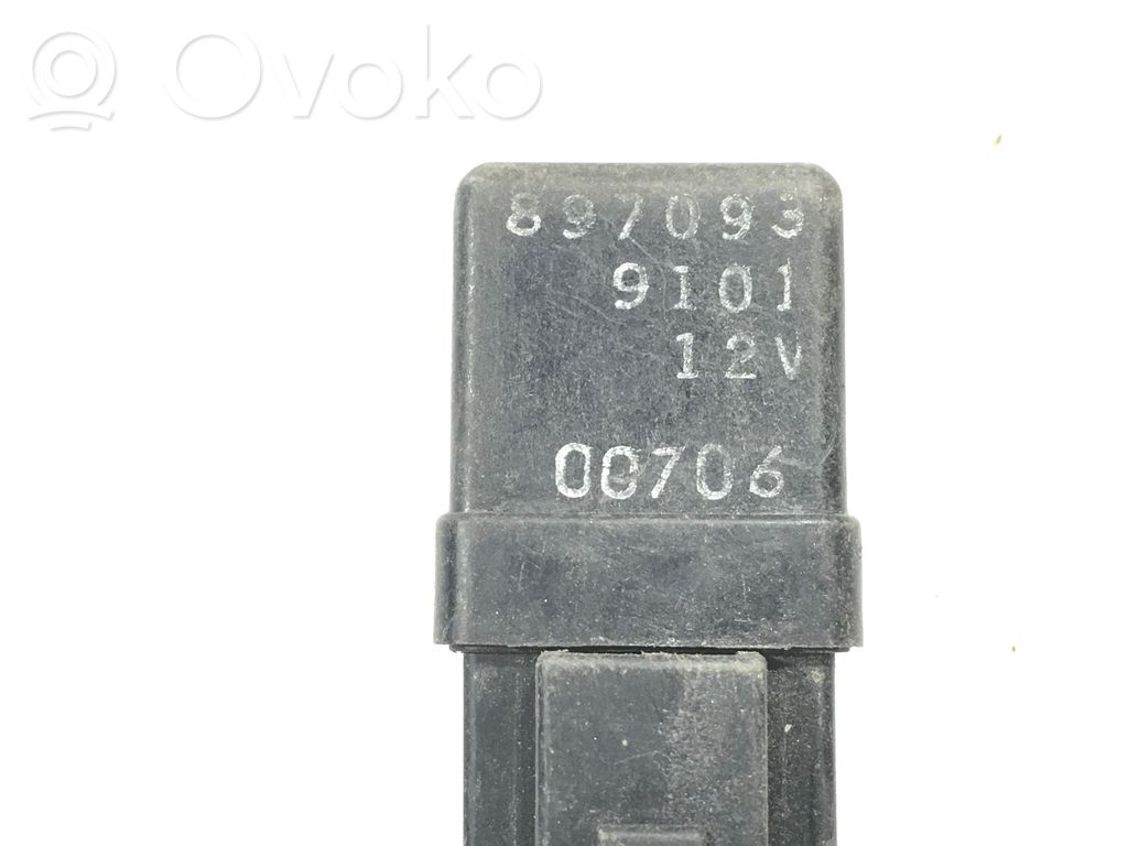 Opel Monterey Kita rėlė 