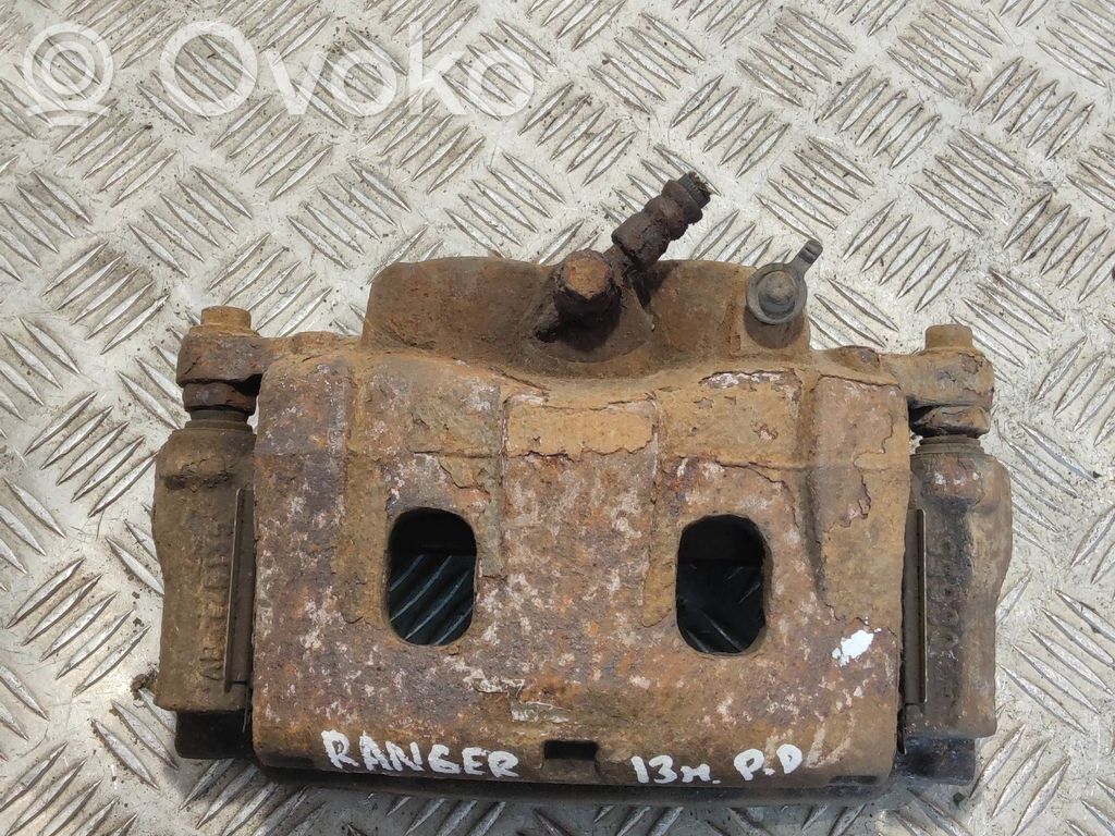 Front brake caliper