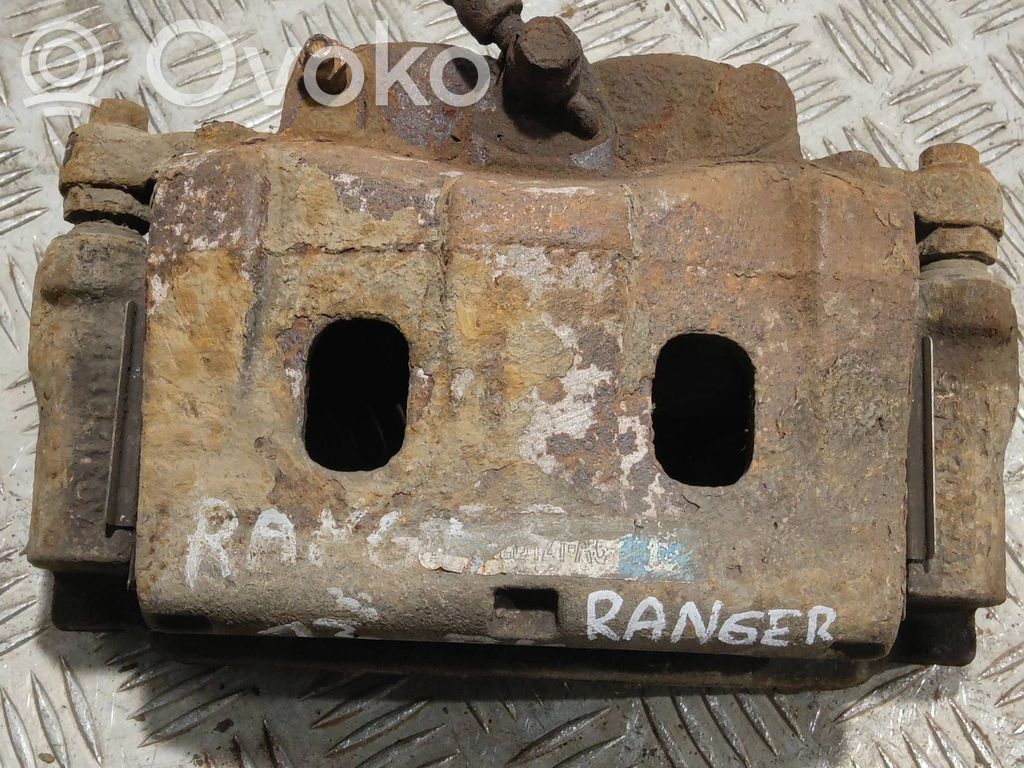 Front brake caliper
