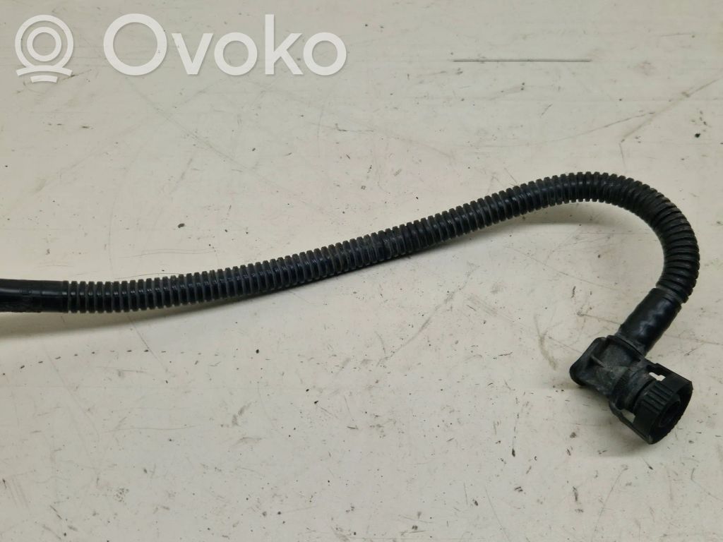 BMW 3 E90 E91 Cita veida dzinēja nodalījuma detaļa 
