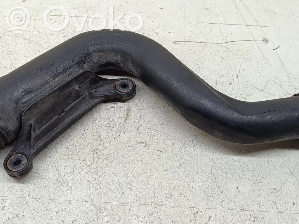 Volkswagen Touran I Intercooler hose/pipe 
