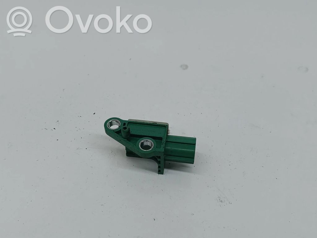 Volkswagen PASSAT B6 Czujnik uderzenia Airbag 