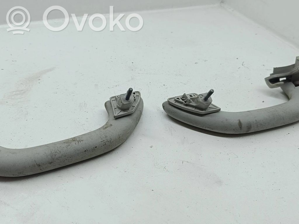 Volkswagen Golf V Задняя ручка 