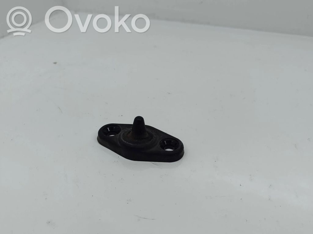Volkswagen Caddy Vēl viena bīdāmo durvju apdare 
