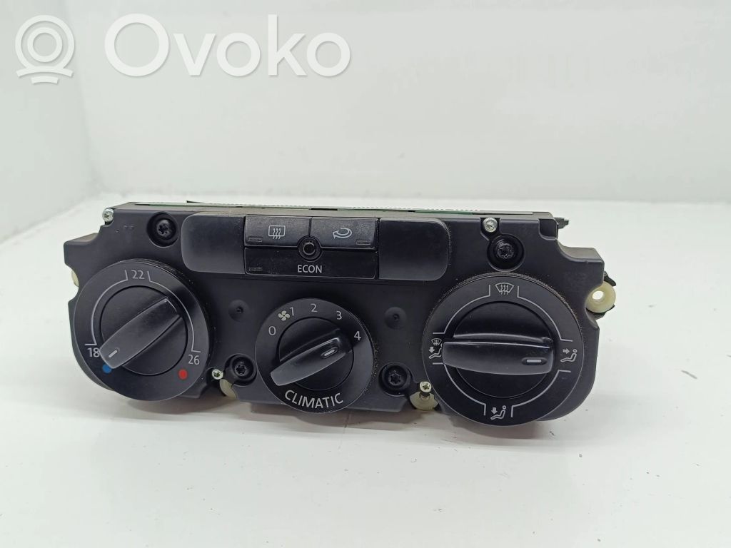 Volkswagen Touran I Climate control unit 