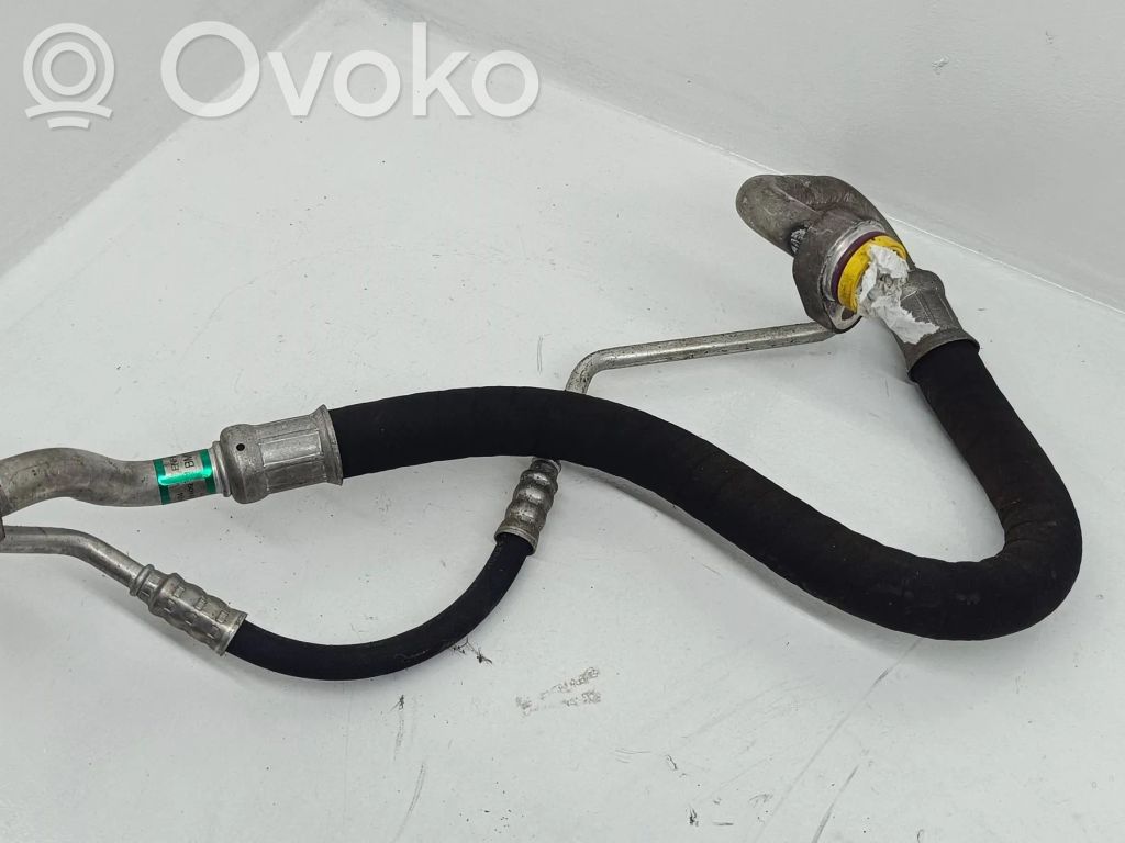 BMW 1 E81 E87 Air conditioning (A/C) pipe/hose 