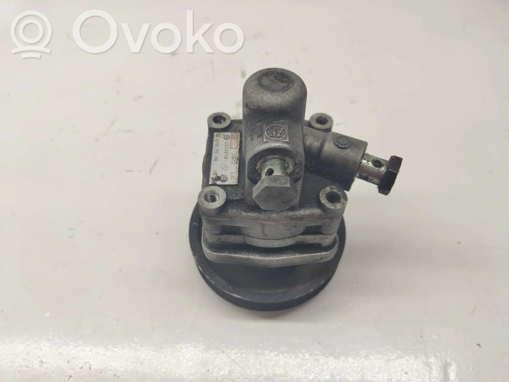 BMW 5 E34 Servopumpe 
