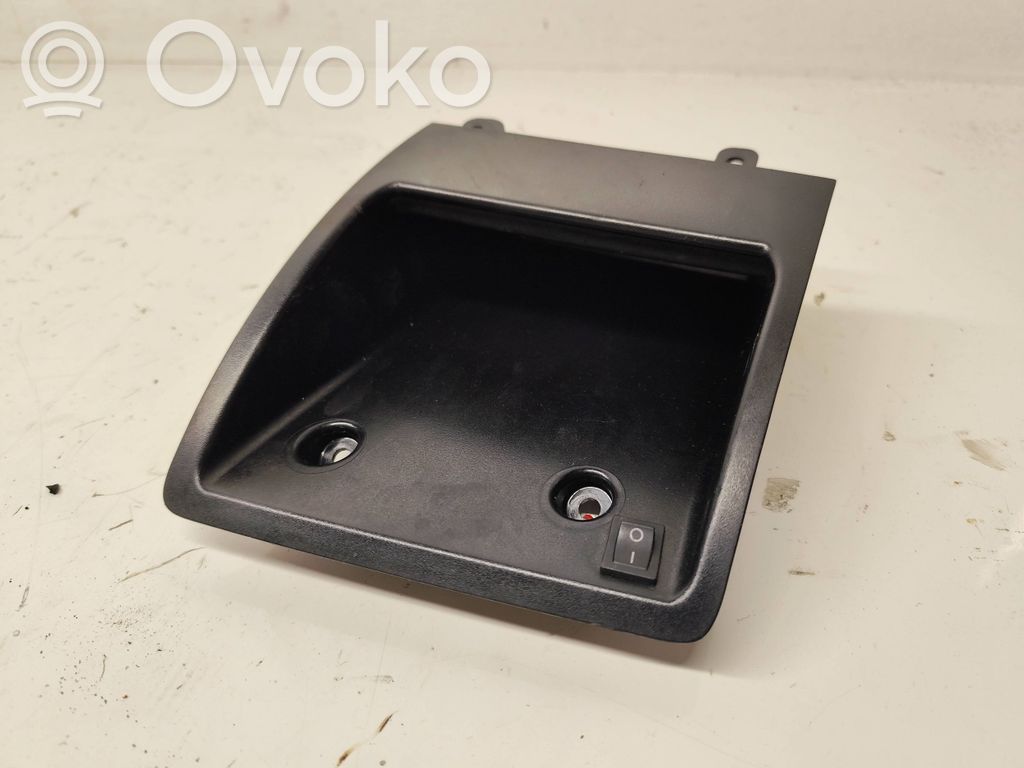 BMW 5 E60 E61 Compartimiento/consola central del panel 