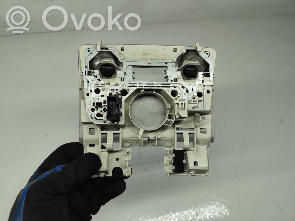 Volkswagen Golf V Front seat light 