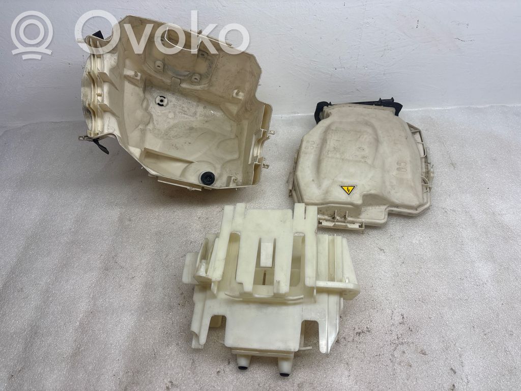BMW X1 E84 Fuse box set 