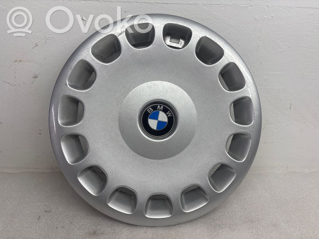 BMW 5 E39 R15-pölykapseli 