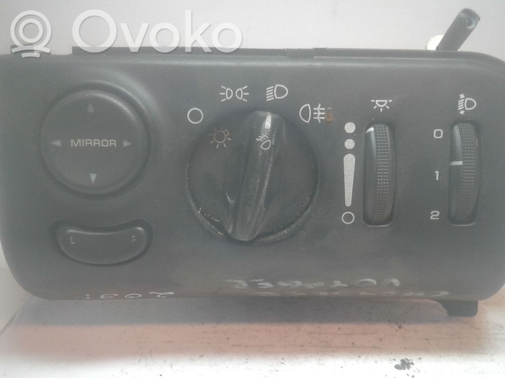 Chrysler Voyager Light switch 